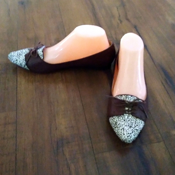 Sole Society Brown Lillie Pointed Flats - Picture 2 of 5